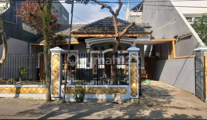 Sigura Gura Rumah Tinggal Lt 150 Lb 130 Kt 3 Km 2