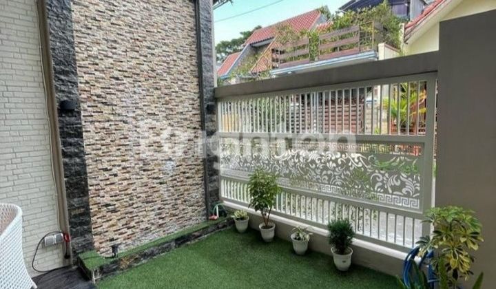 Dijual Murah Rumah Mewah Dua Lantai Di Suhat . 2