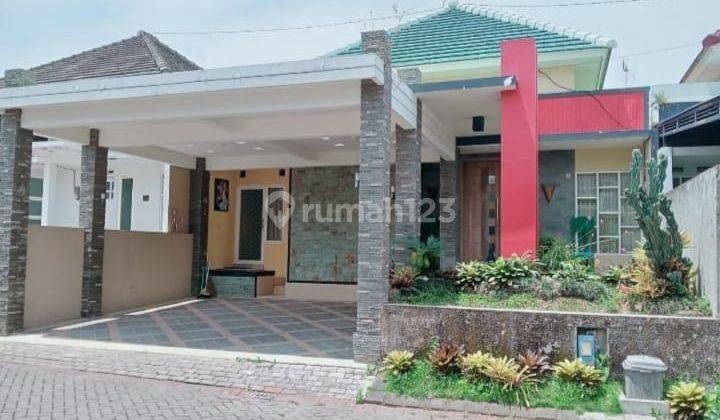 Rumah Cantik Di Tasikmadu 2