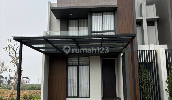 Dijual Hunian Baru 2 Lantai Type 7x13 Cluster Vanica Residence Summarecon Crown Gading 1