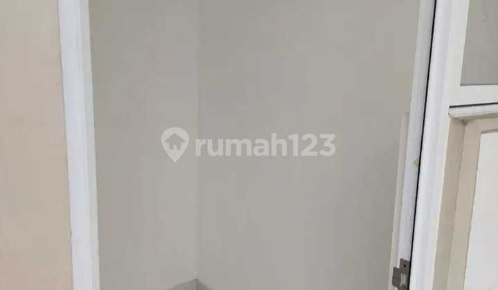 For Quick Sale: 2-Story House, 6 Meters Wide, Thames Cluster, Cakung, East Jakarta, 028. 2