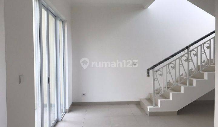 Dijual Rumah Banting Harga, Cluster North Thames, Jgc, Cakung, Jakarta Timur, 028 13