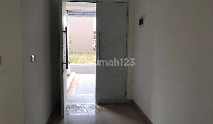 Dijual Rumah Banting Harga, Cluster North Thames, Jgc, Cakung, Jakarta Timur, 028 14