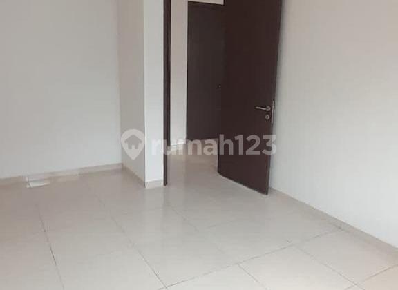 For Sale 2-Story Luxury House Ready to Live In Neat Dbanyan, Cakung, East Jakarta, 007 2