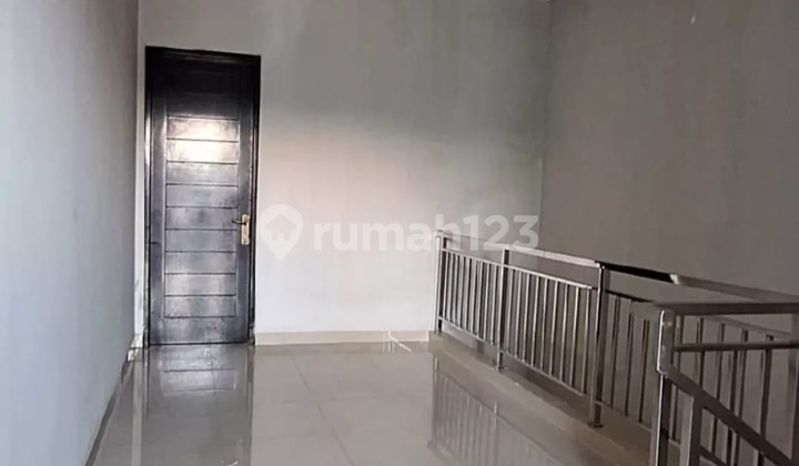Disewakan Rumah Di Teluk Gong Jakarta Utara SHM 3 Lantai (015)