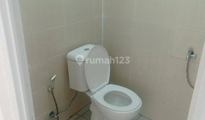 Rumah modern minimalis dekat dgn GDC dan alun-alun kota Depok, khusus cash keras dan cash bertahap, hrg mulai 300jtan,SHM,,one gate system,strategis,akses mobil, nyaman,aman,sudah ramai huni,lingkungan asri,dekat pusat pemerintahan,pusat perbelanjaan 4