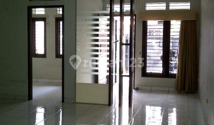 Dijual Cepat Rumah Siap Huni di Tanjung Duren !!