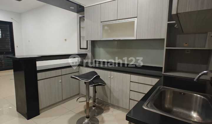 Jual Rumah Siap Huni Casa Jardin Daan Mogot Jakarta Barat Rumah Bagus SHM di Jl. Daan Mogot Km. 11 No. 10, Kedaung Kali Angke, Cengkareng, Kota Jakarta Barat, DKI Jakarta, Indonesia, 11710, Daan Mogot