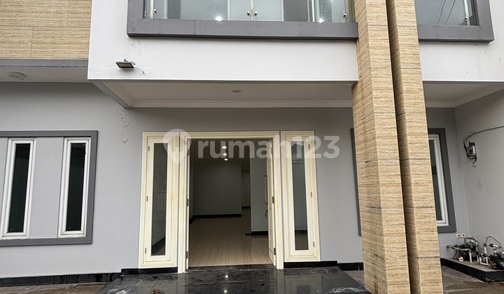 Rumah SHM di Jalan Taman Surya 5 Pegadungan, Kalideres, Kota Jakarta Barat, Dki Jakarta, Indonesia, 11830, Taman Surya