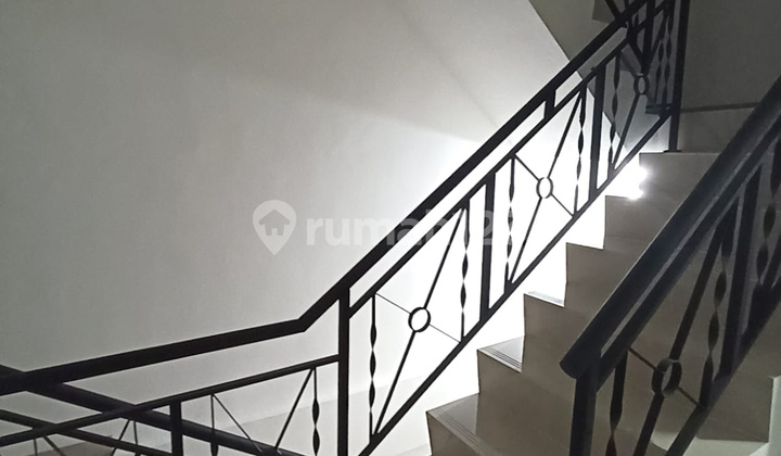 Sewa Ruko Taman Palem Lestari