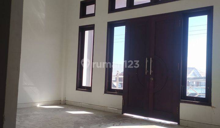 Ruko 2 Lantai Siap Pakai Disewakan pada Jalur Paling Ramai di Buluh Indah, Denpasar  4