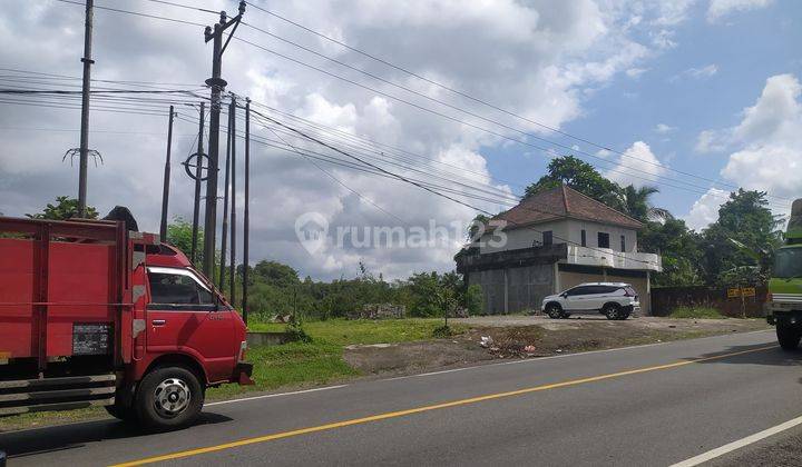 Ruko Dijual dengan Tanah Luas di Jl. Raya Tabanan-Gilimanuk. Hitung Tanah Saja, Bangunan Ruko Free 8