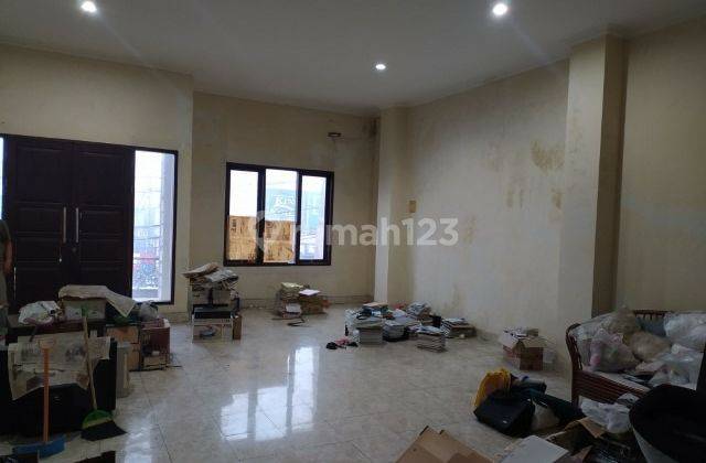 Ruko Fungsi Kantor/Showroom/Klinik Lokasi Strategis Dekat Teuku Umar Barat, Denpasar  4