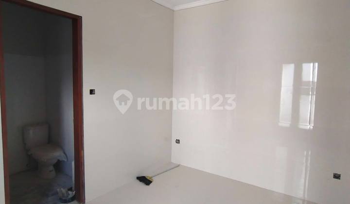 Rumah Baru Modern Lantai 2 Siap Huni Bebas Banjir di Denpasar Utara 6