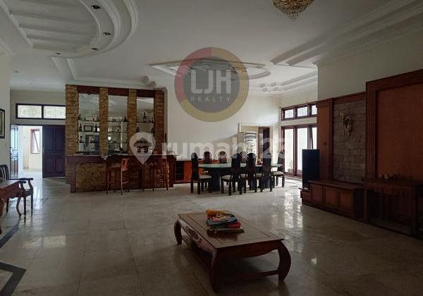 Shophouse for sale at Jl. Cokroaminoto, Denpasar, strategic location, only 500m to Denpasar City Park 2