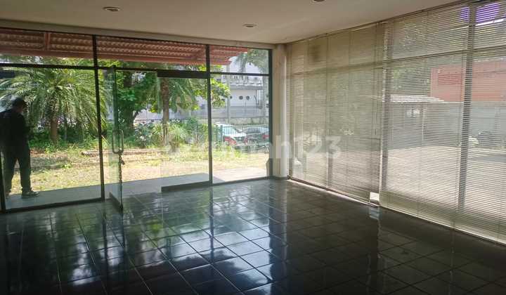 For Rent: 5,000 M2 Warehouse in Taman Tekno, 3 Floors For Rent: 5,000 M2 Warehouse in Taman Tekno, 3 Floors