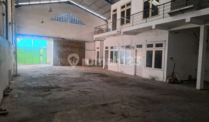 Klampis Semolo Central Surabaya Warehouse Ready to Use Ron.a318