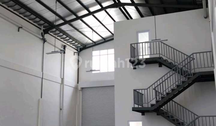 2-Storey Warehouse in AKR Land Gem City Gresik Suitable for Business RIC.A219 2-Storey Warehouse in AKR Land Gem City Gresik Suitable for Business RIC.A219