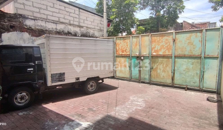 Rarely Available Shop House Plus Warehouse in East Petemon, City Center. Ric.a098