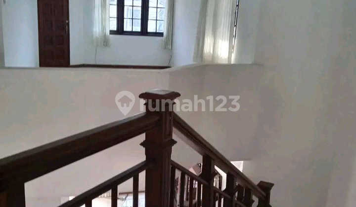 Two-Storey House in Darmo Satelit Utara, Surabaya, Comfortable Area Ron.a2918 2
