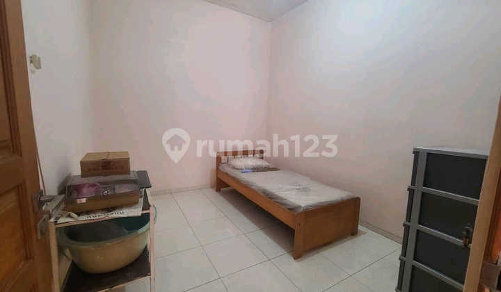 Ngagel Jaya Selatan Surabaya House, Comfortable, Affordable, Rich Area a025. 2