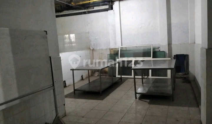 Brigjen Katamso Waru Commercial House, located at 0 Jalan Raya Ric.a290