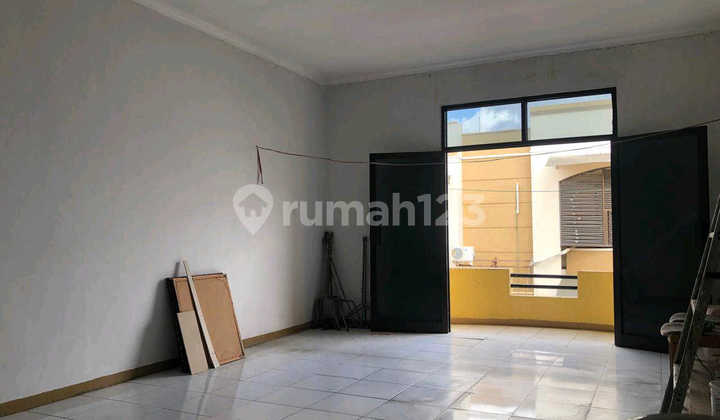 Turun Harga Ruko 3 Lantai di Klampis Milennia Murah Aud.a052