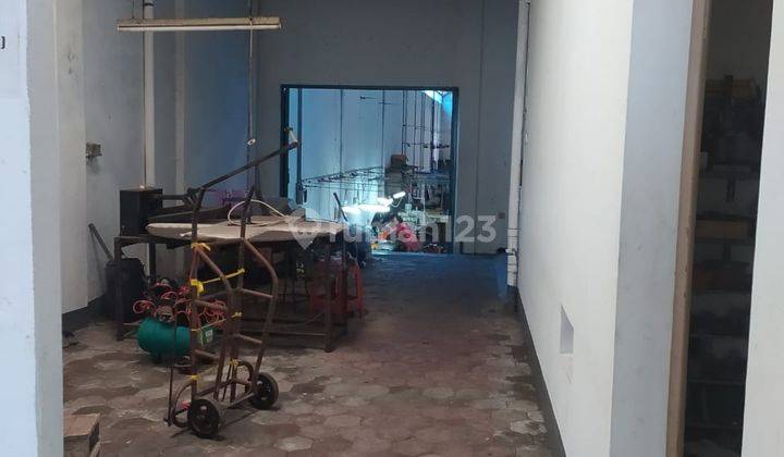 Ada Parkir Luas Rumah Usaha MURAH di Tengah Kota Kediri AUD.A021 1