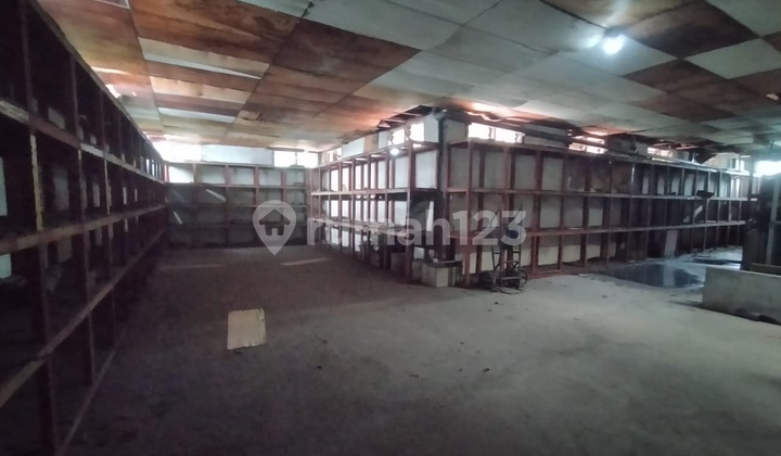 DiSewaKAN RUKO di jalan Raya Bubutan area Bubutan, Surabaya RIC.A127 7