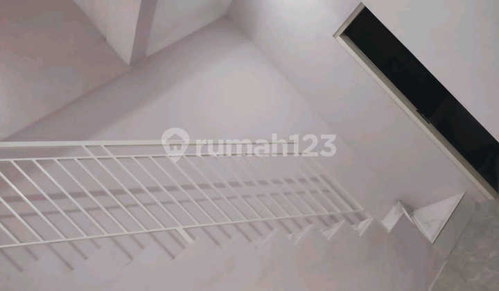 FOR SALE HOUSE SEMAMPIR TENGAH SUKOLILO SURABAYA RON.A1948 FOR SALE HOUSE SEMAMPIR TENGAH SUKOLILO SURABAYA RON.A1948