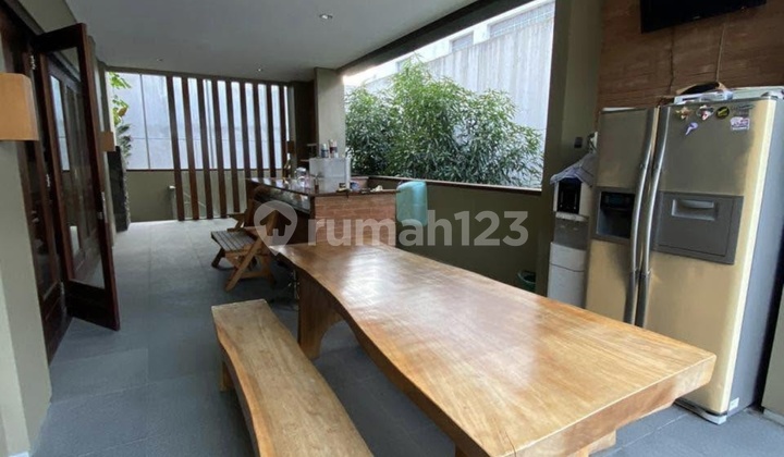 Rumah 2 Lantai Siap Huni Dekat Upi - Udara Sejuk