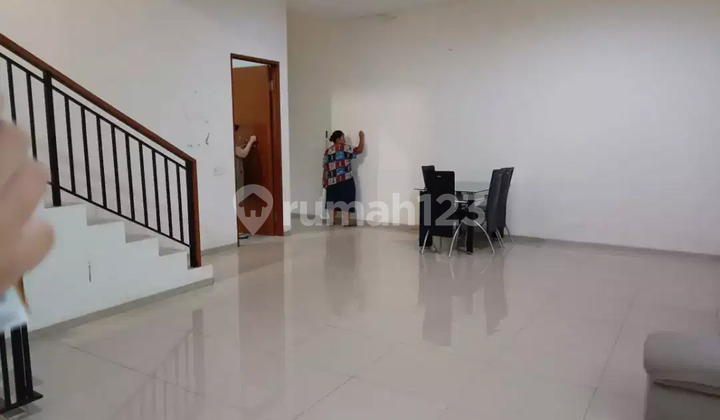 Modern Furnished House near PVJ Paris Van Java Mall - Ready to Occupy 2