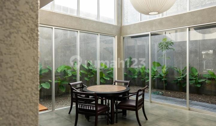Rumah Baru di Arcamanik, High Ceiling. Design Modern Minimalis dan sudah Fully Furnished 2