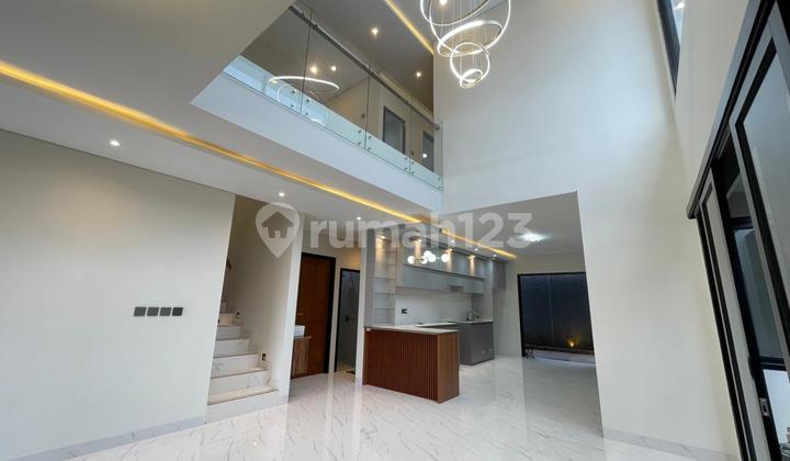 Harga Khusus Bulan ini! Rumah Modern Baru di Komplek Setiabudi Regency - Siap Huni