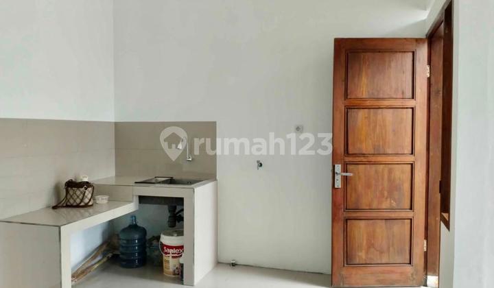 Rumah 1 Lantai, Luas Tanah 101 m2 di Jatihandap - Siap Huni! 2