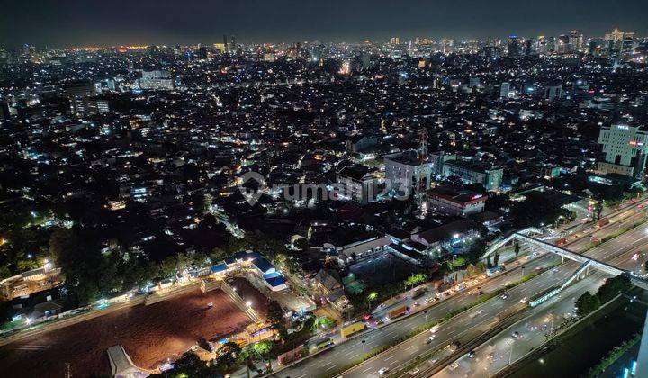 Disewakan Murah Sekali Pasti Untung Kantor di Neo soho Avenue, Central Park 1