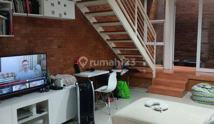 Dijual Rumah Semi Furnish di Kemang Pratama V , Kota Bekasi 2