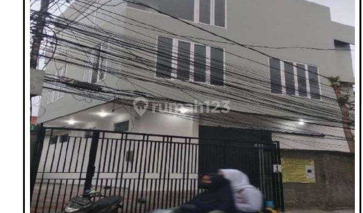 Disewakan Gedung 3,5 Lantai di Jln Palbatu Tebet Jakarta Selatan  1