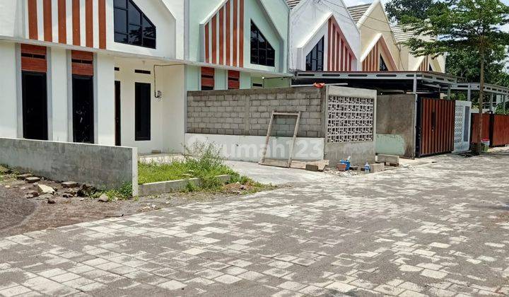 Rumah Konsep Scandinavian Lingkungan Asri Bebas Polusi 3