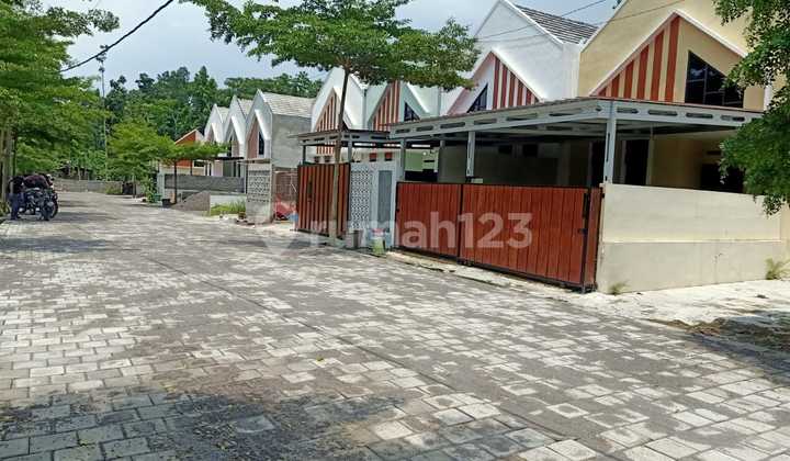 Rumah Konsep Scandinavian Lingkungan Asri Bebas Polusi 6