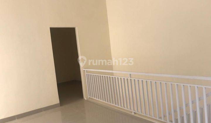 Rumah 2 Lantai Fasilitas Lengkap sudah SHM di Timur Jakarta 5