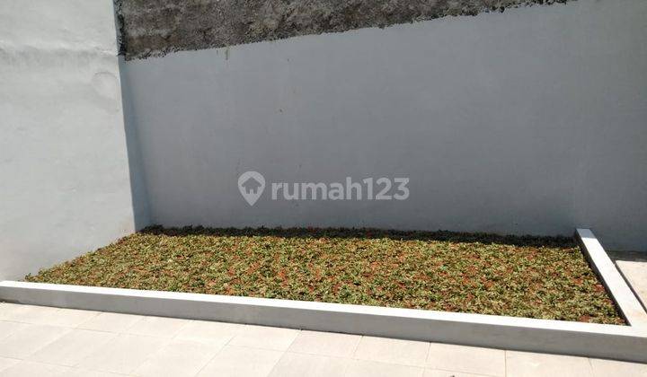 Rumah minimalis di Babakan madang sentul city  5