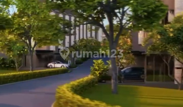 Villa Mewah Dengan Halaman Lapangan Golf