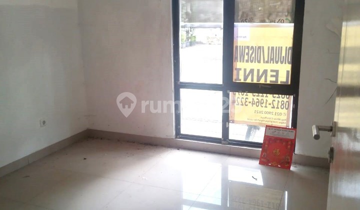 Cheap Rent Nice House near Ciputra Mall in Garden Ville