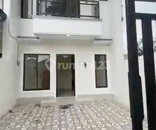 Dijual Rumah Full Renovasi Siap Huni di Taman Telaga Mediterania 2