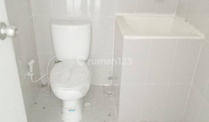 Dijual Rumah Bagus Unfurnished HGB di Florence, Tangerang 2