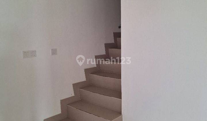 Rumah 2 Lantai Di Pik 2 2