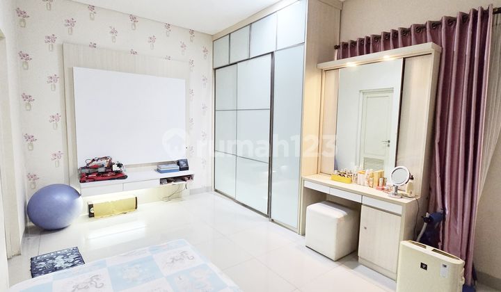 Dijual Rumah Golf Lake Residence Uk 8 X 20 SHM Furnished Bagus Siap Huni