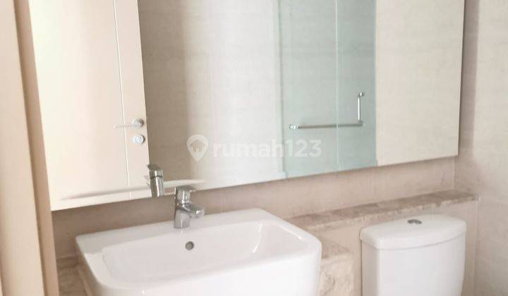 APARTEMEN GOLD COAST 3 BEDROOM SEAVIEW SEMI FURNISH  2