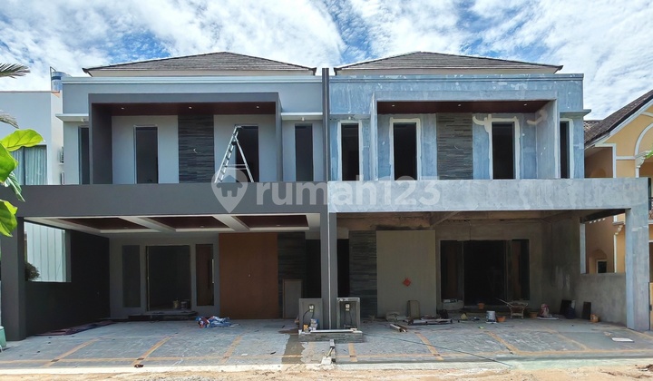 Dijual Rumah 2 Lantai di Sukajadi Batam Center Hadap timur & hadap taman,  Full Renovasi, Semi furnish dan Interior..
